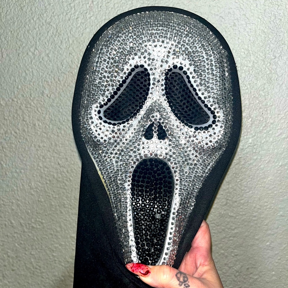 Rhinestone Scream Halloween mask